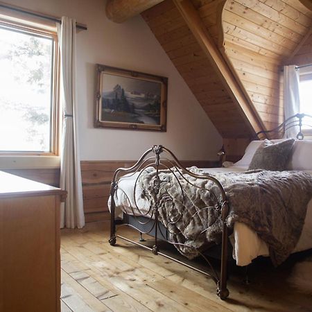 Hebergement "La Maison En Bois Rond" Sainte-Marie Camera foto