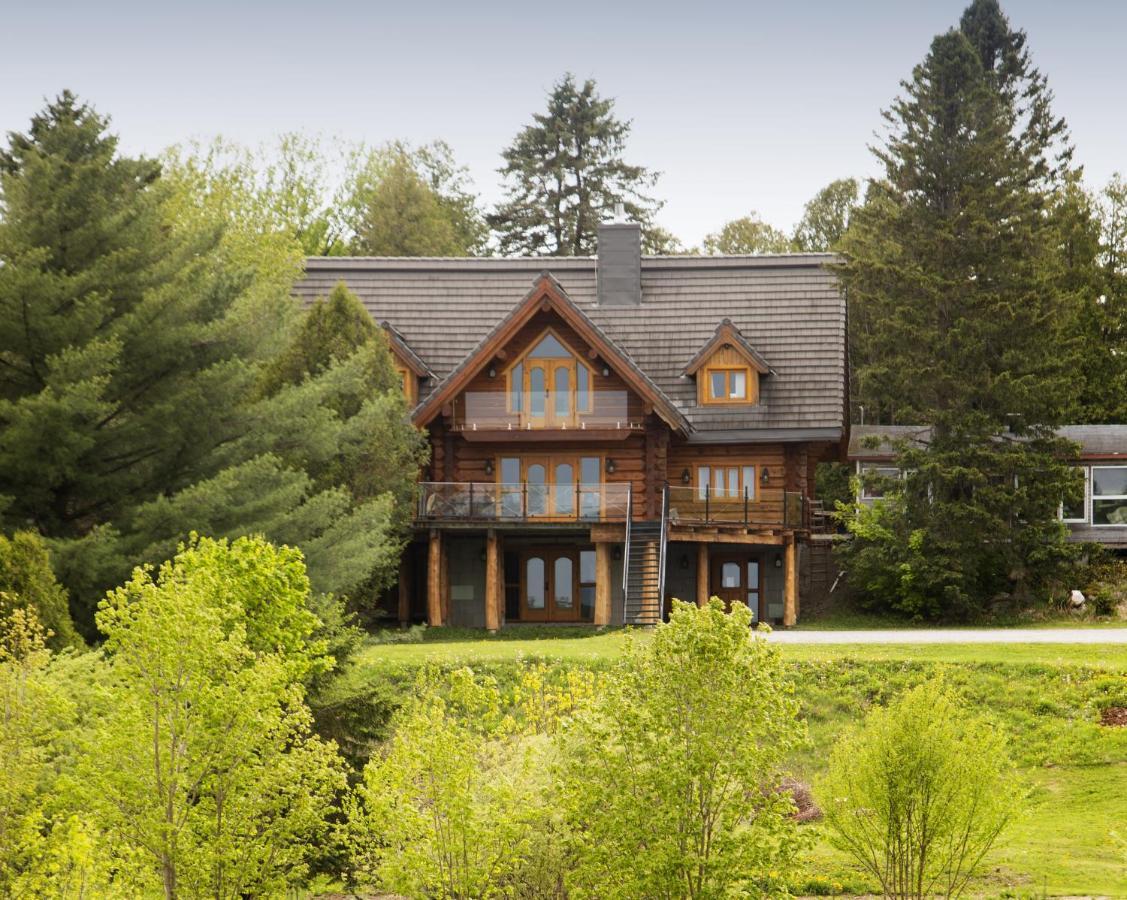 Hebergement "La Maison En Bois Rond" Sainte-Marie Esterno foto
