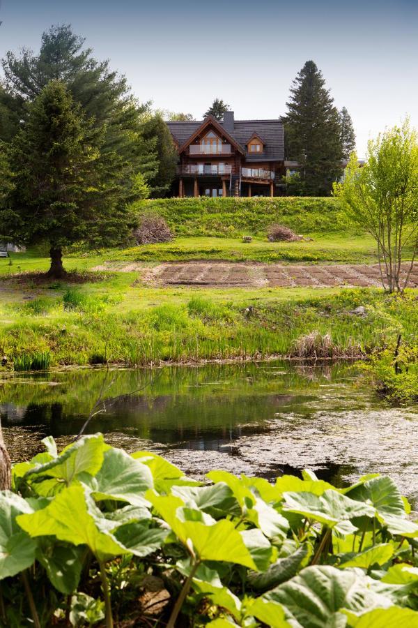 Hebergement "La Maison En Bois Rond" Sainte-Marie Esterno foto
