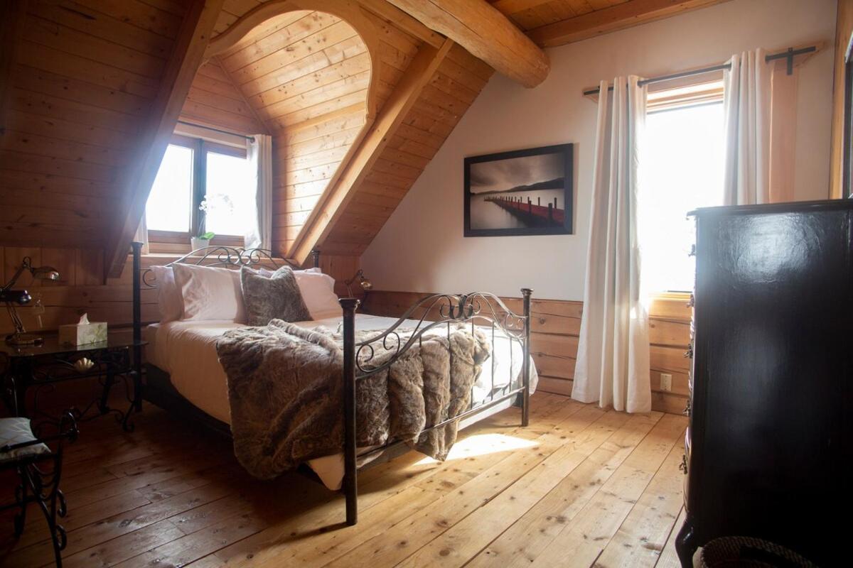 Hebergement "La Maison En Bois Rond" Sainte-Marie Camera foto